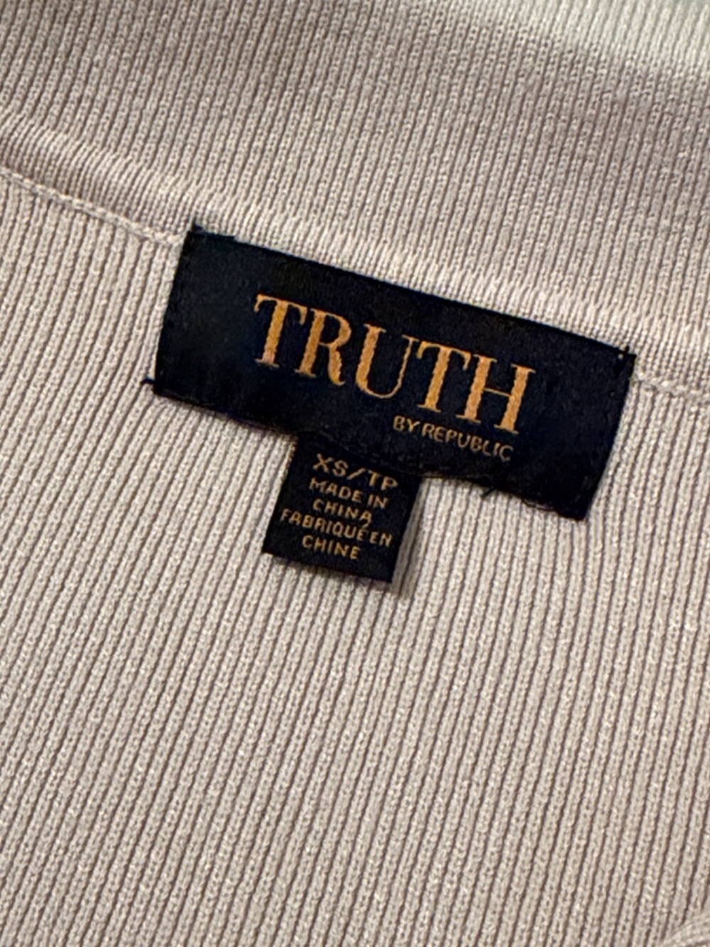 Truth by Republic Sleeveless Knit Polo Crop Top Size XS - Picture 4 of 6